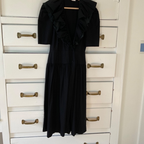 Black Ruffled collar mid length party dress Vintage! - Picture 5 of 5
